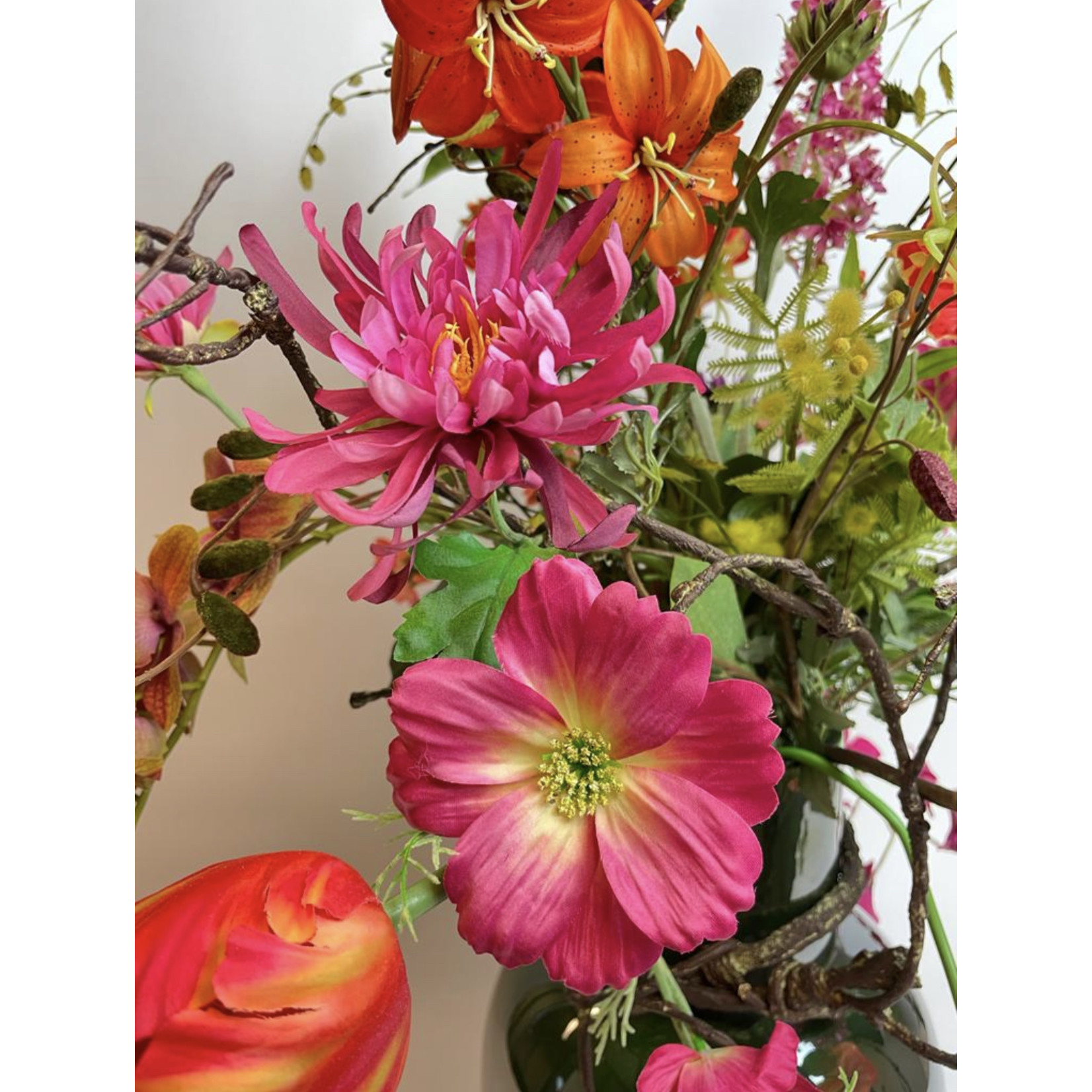 BOUQUET FEASTY FLORALS | MULTI