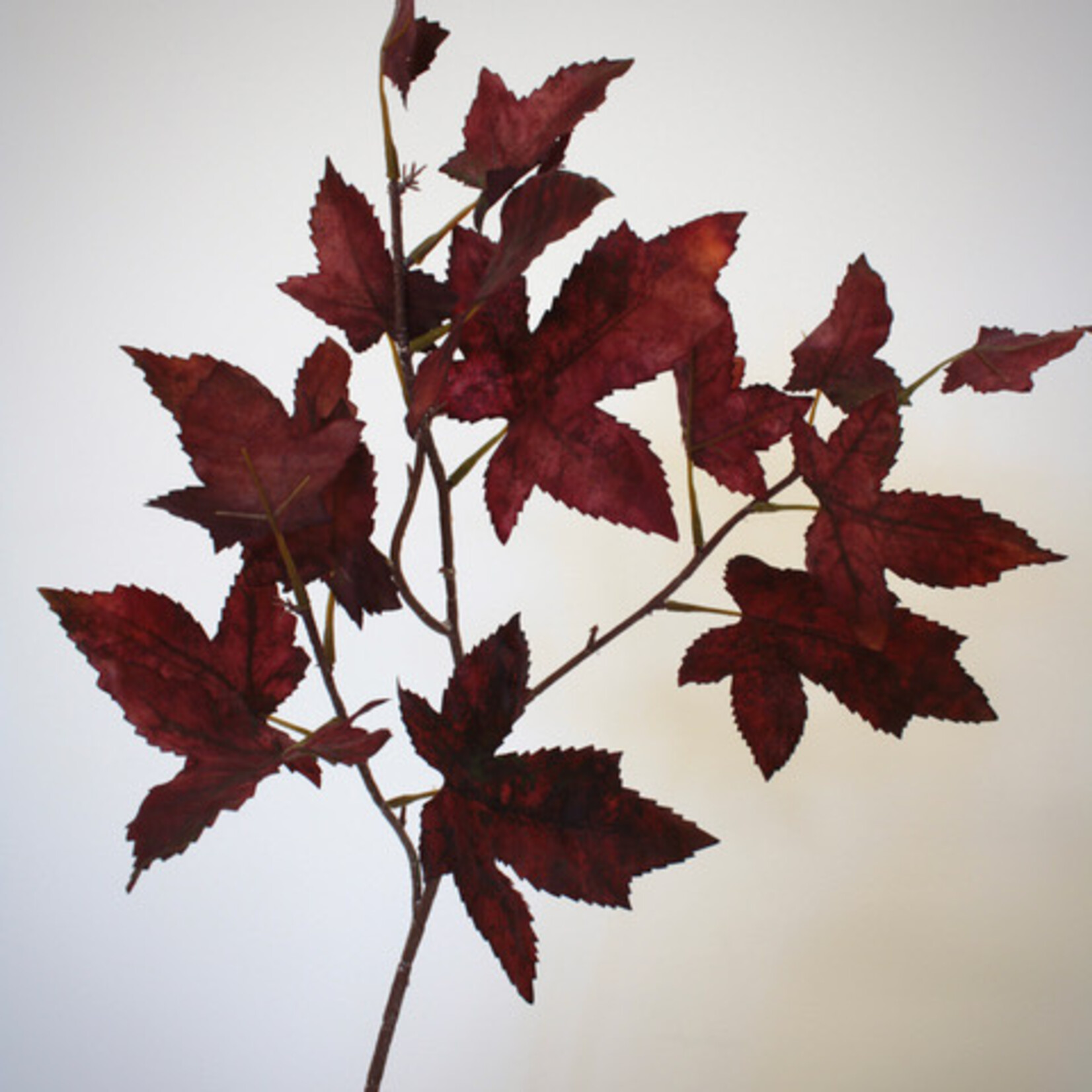 AUTUMN LEAF SPRAY | BURGUNDY | 67 CM