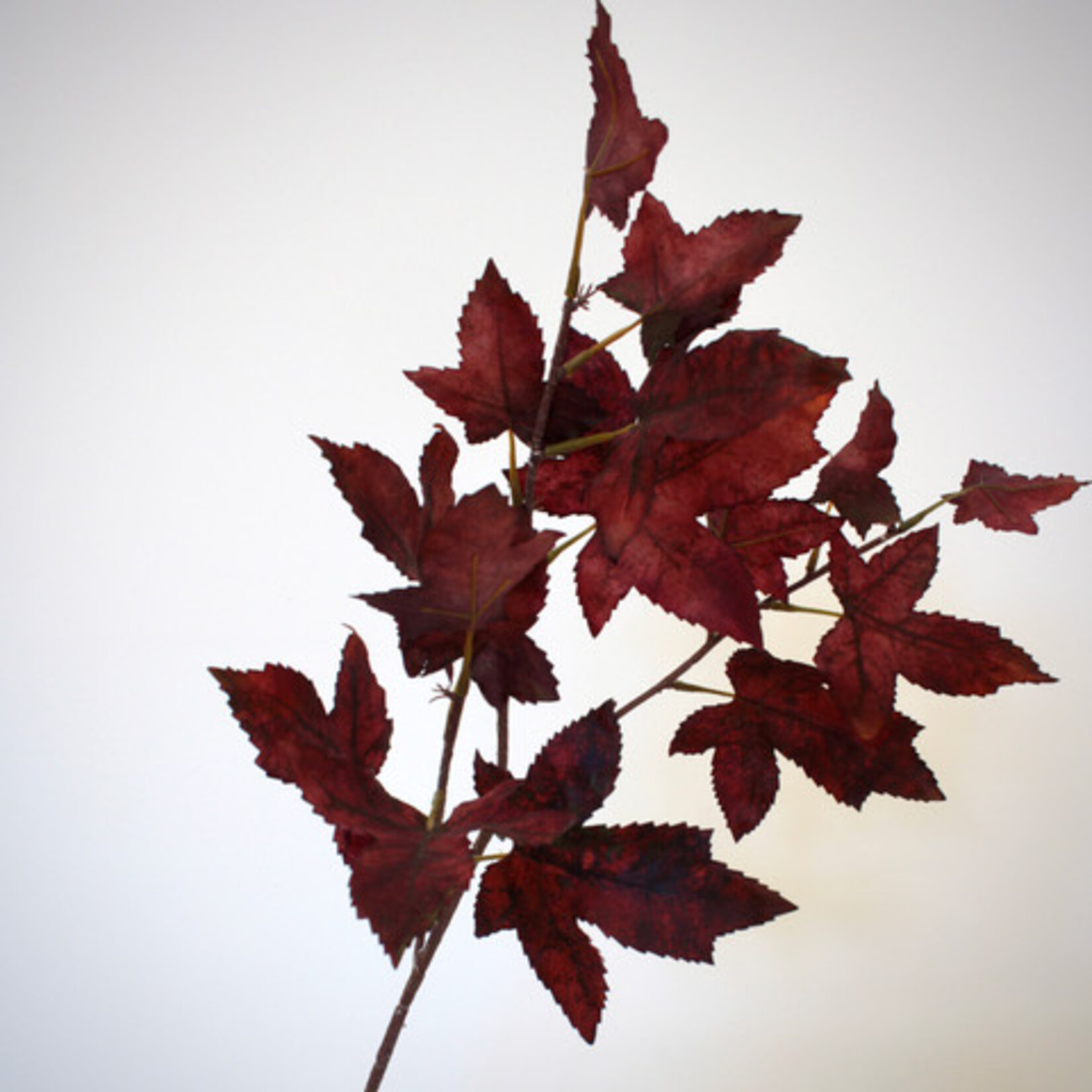 AUTUMN LEAF SPRAY | BURGUNDY | 67 CM