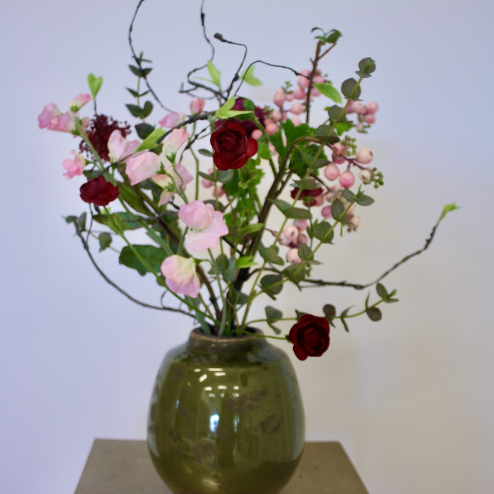 BOEKET TWISTED ROMANCE | ROZE BORDEAUX