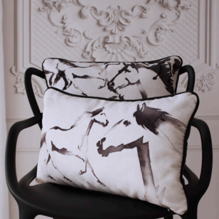 Velvet Two Horses Kussenhoes | 30x50 cm | Velvet/Polyester