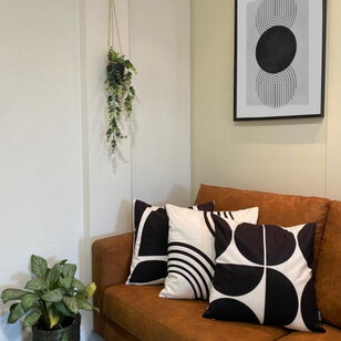 Sierkussen Black Shapes #2 | 45 x 45 cm | Katoen/Polyester