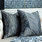 Sierkussen Midnight Leaves | 45 x 45 cm | Jacquard/Polyester