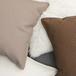 Sierkussen Embossed Brown | 30 x 50 cm | PU Leder