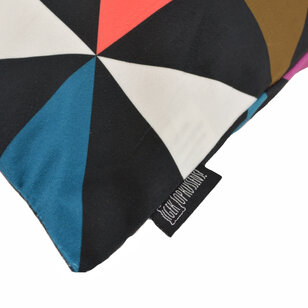 Sierkussen Retro Graphic Style #2 | 45 x 45 cm | Katoen/Polyester