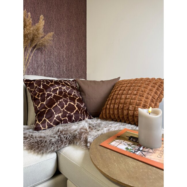 Furry Giraffe | 45 x 45 cm | Kussenhoes | Polyester