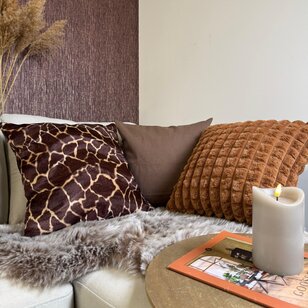 Sierkussen Furry Giraffe | 45 x 45 cm | Polyester