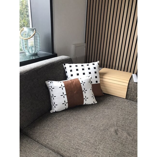 Vida Nova #1 | 45 x 45 cm | Kussenhoes | Katoen / PU Leder