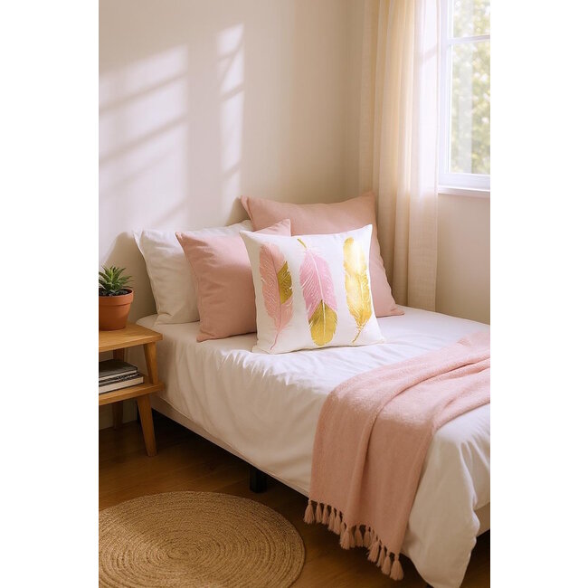 Colorful Feathers Kussenhoes | 45x45 cm | Katoen/Polyester