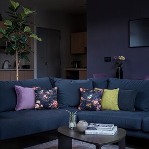 Midnight Blossom Birds #1 Kussenhoes | 45x45 cm | Katoen/Polyester