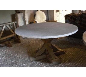 Eikenhouten ronde tafel met belgisch hardsteen Eikenhouten ronde tafel met belgisch hardsteen