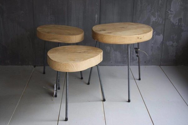 Eikenhouten bijzettafeltjes 3 delige set Eikenhouten bijzettafeltjes 3 delige set