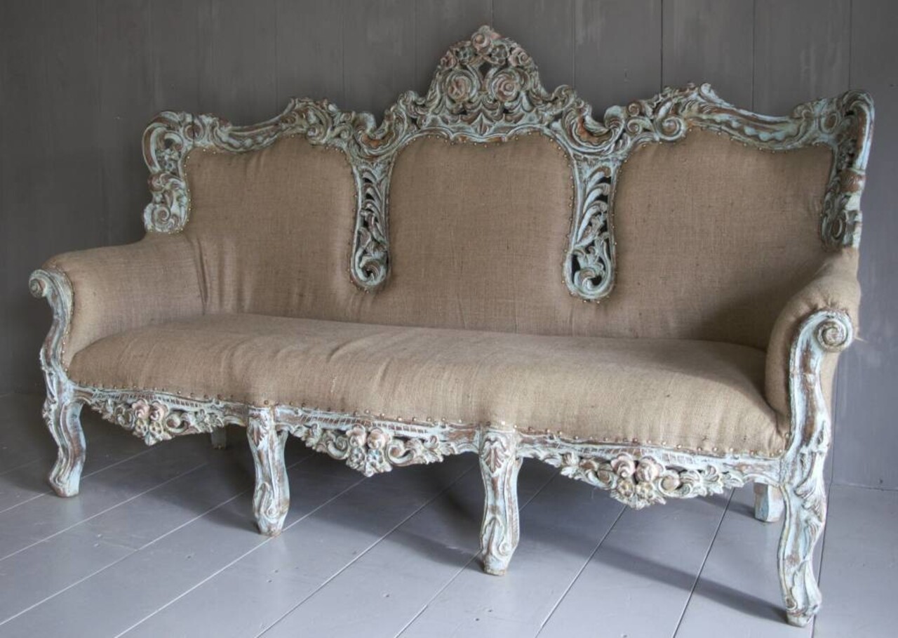 Barok 3-zits bankstel Ibiza stijl met houtsnijwerk Barok 3-zits bankstel Ibiza stijl met houtsnijwerk