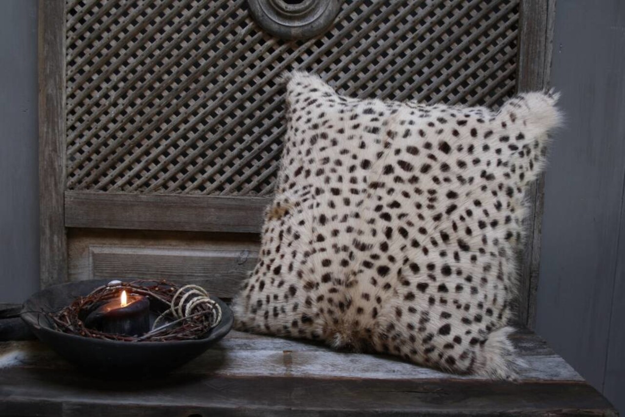 Sierkussen luipaardprint met binnenvulling Sierkussen luipaardprint met binnenvulling