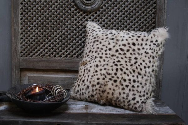 Sierkussen luipaardprint met binnenvulling Sierkussen luipaardprint met binnenvulling