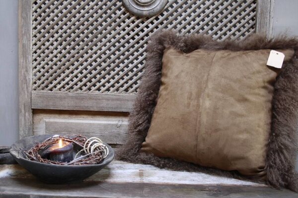 Sierkussen Donkerbruin met binnenvulling Sierkussen Donkerbruin met binnenvulling