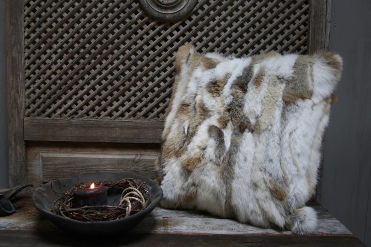 Sierkussen bontkleur met binnenvulling Sierkussen bontkleur met binnenvulling