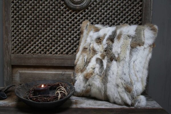 Sierkussen bontkleur met binnenvulling Sierkussen bontkleur met binnenvulling