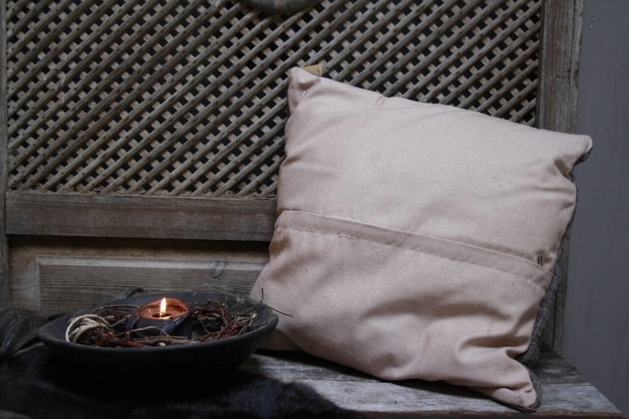 Kussen linnen bruin taupe grijs Kussen linnen bruin taupe grijs