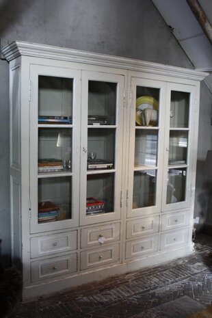 Richa buffetkast wit 242 cm x 49 cm x 235 cm Richa buffetkast wit 242 cm x 49 cm x 235 cm