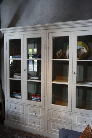 Richa buffetkast wit 242 cm x 49 cm x 235 cm Richa buffetkast wit 242 cm x 49 cm x 235 cm