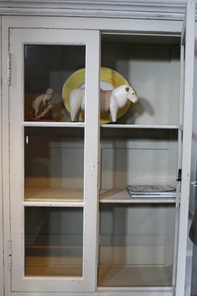 Richa buffetkast wit 242 cm x 49 cm x 235 cm Richa buffetkast wit 242 cm x 49 cm x 235 cm