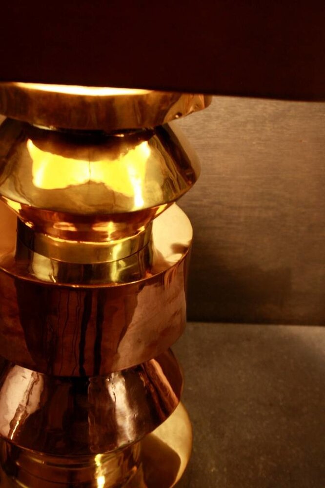 Goudkleurige schemerlamp Rich met velvet lampenkap Goudkleurige schemerlamp Rich met velvet lampenkap