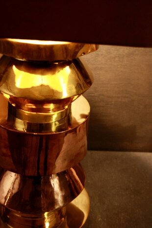 Goudkleurige schemerlamp Rich met velvet lampenkap Goudkleurige schemerlamp Rich met velvet lampenkap