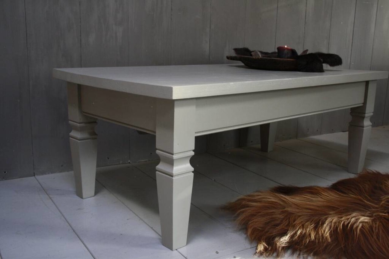 Grijze bijzettafel 130 cm