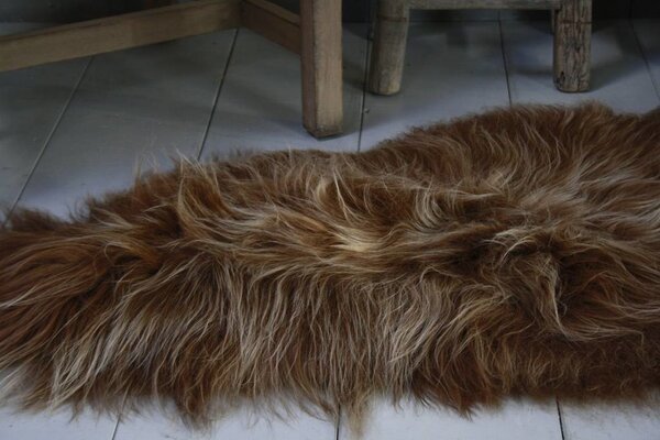 Schapenvacht IJslander geverfd bruin 70 x 130 cm Schapenvacht IJslander geverfd bruin 70 x 130 cm