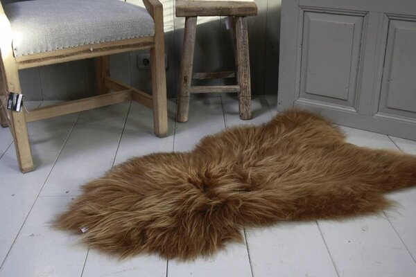 Schapenvacht IJslander geverfd bruin 70 x 130 cm Schapenvacht IJslander geverfd bruin 70 x 130 cm