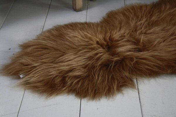 Schapenvacht IJslander geverfd bruin 70 x 130 cm Schapenvacht IJslander geverfd bruin 70 x 130 cm