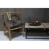 Houten stoel met geitenvacht Bruin Houten stoel met geitenvacht Bruin