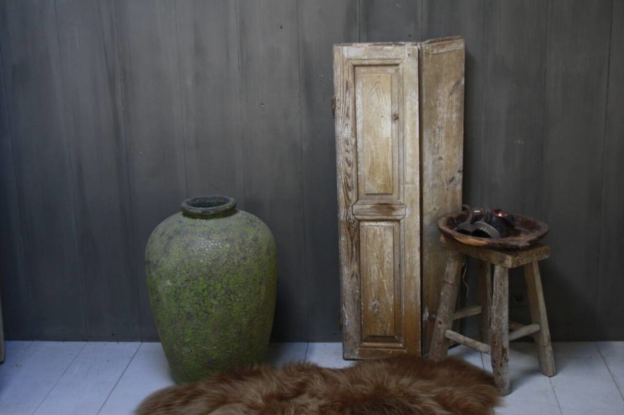 Brocante oud houten Frans luik lichtbruin 152 x 52 cm Brocante oud houten Frans luik lichtbruin 152 x 52 cm