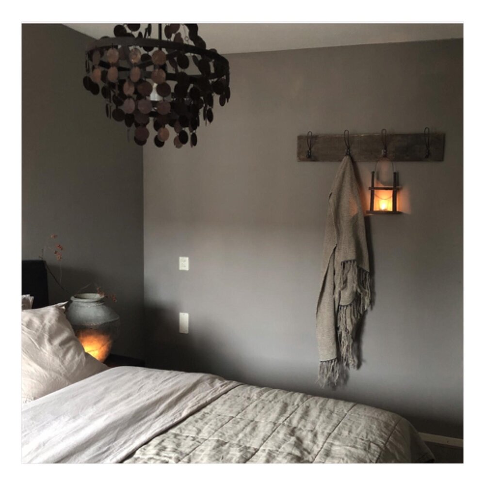 Rene Houtman Brocante oud eikenhouten kapstok met 4 haken 96 cm Rene Houtman Brocante oud eikenhouten kapstok met 4 haken 96 cm