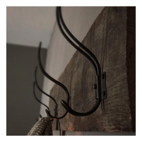 Rene Houtman Brocante oud eikenhouten kapstok met 4 haken 96 cm Rene Houtman Brocante oud eikenhouten kapstok met 4 haken 96 cm