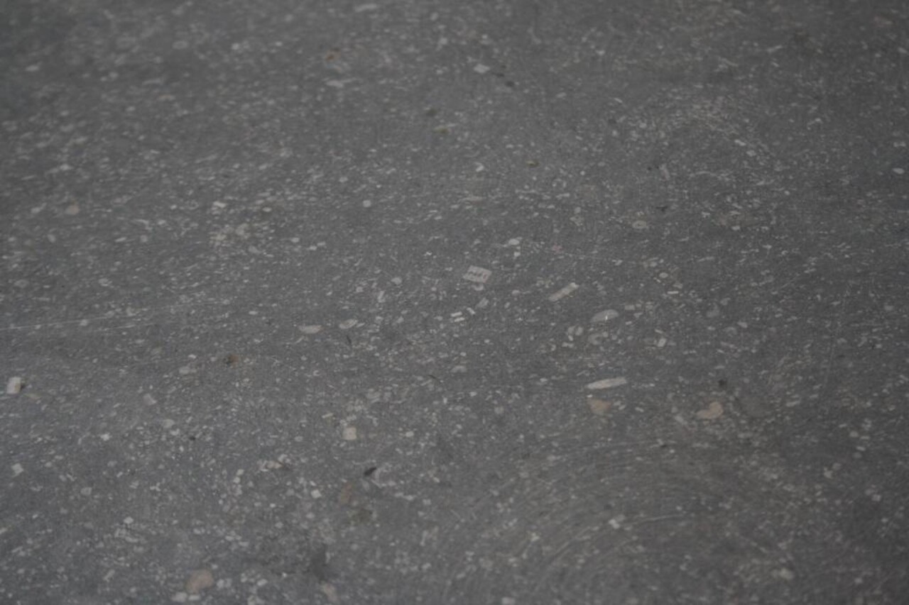 * Verkocht Sidetable oud eikenhout met Belgisch hardstenen blad 200 cm * Verkocht Sidetable oud eikenhout met Belgisch hardstenen blad 200 cm