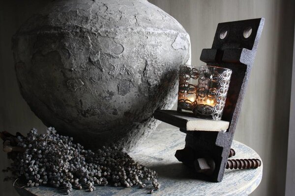 Geroest spoorijzer met oud houten plankje 37 cm Geroest spoorijzer met oud houten plankje 37 cm