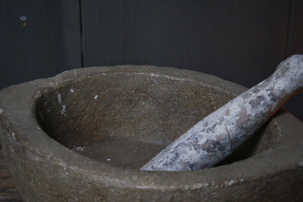 Aura peeperkorn stenen vijzel met stamper Aura peeperkorn stenen vijzel met stamper