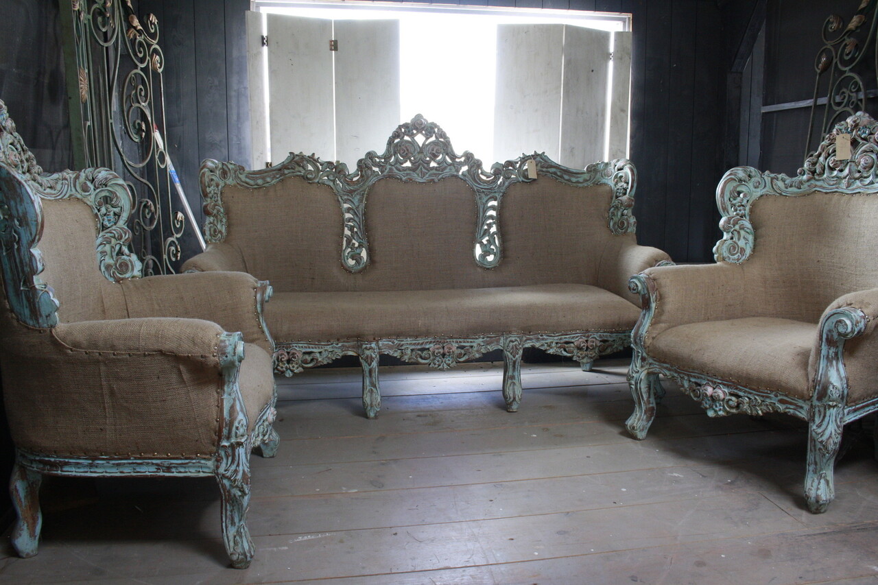 Fauteuil Ralph Lauren stijl stof met houtsnijwerk Fauteuil Ralph Lauren stijl stof met houtsnijwerk