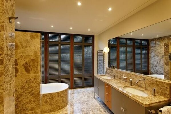 Megaman  MM04694 dimbare Ledspot 8Watt-4000K wit