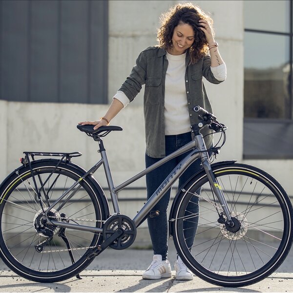 ROCK STEP THRO FULLY EQUIPPED HYBRID
