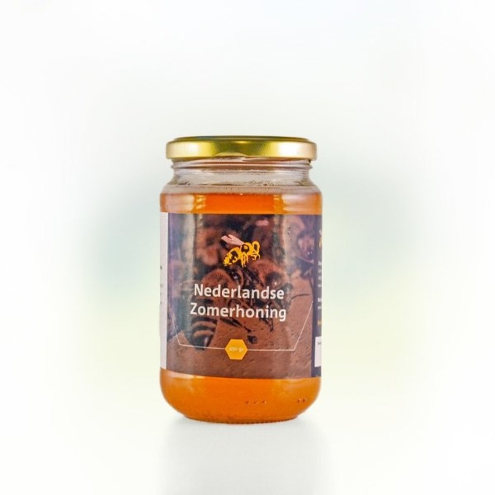 Imkerij De Vallei Streekhoning uit de Gelderse Vallei, gewonnen op een grote variatie aan planten. Geoogst door Imkerij de Vallei Imkerij De Vallei Streekhoning uit de Gelderse Vallei, gewonnen op een grote variatie aan planten. Geoogst door Imkerij de Vallei
