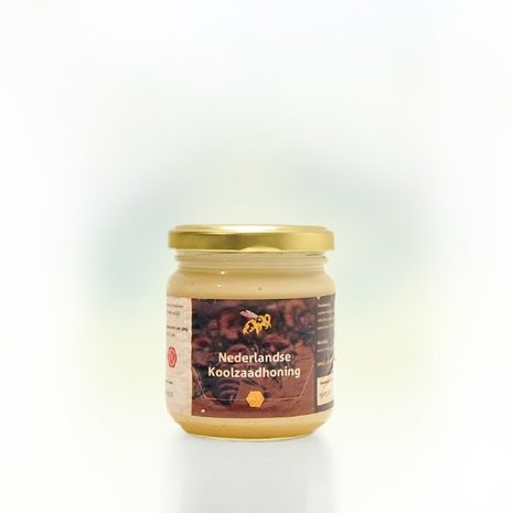 Imkerij De Vallei Overheerlijke crèmehoning gewonnen op Nederlandse koolzaadvelden. Imkerij De Vallei Overheerlijke crèmehoning gewonnen op Nederlandse koolzaadvelden.