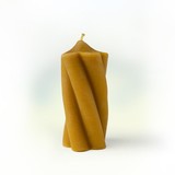 Zuivere bijenwaskaars 'wokkel' Zuivere bijenwaskaars 'wokkel'