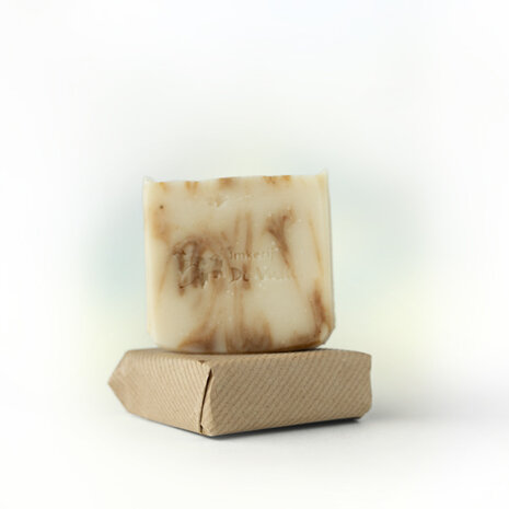 Honingzeep met lavendel en rozemarijn Honingzeep met lavendel en rozemarijn