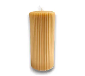 Zuiveren bijenwaskaars stompkaars geribbeld