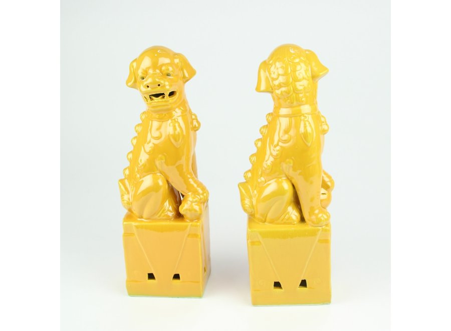 Chinois Foo Dogs Set/2 Porcelaine Jaune Fait Main D10xH27cm