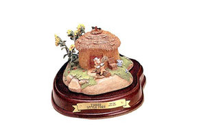 Figurine: Fifer Pig - Straw House