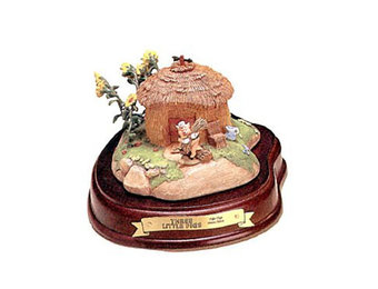 Figurine: Fifer Pig - Straw House